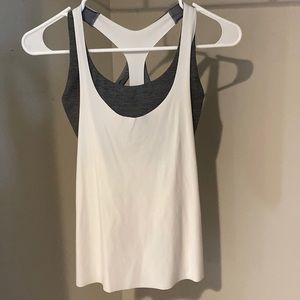 Athleta tank top with built in bra